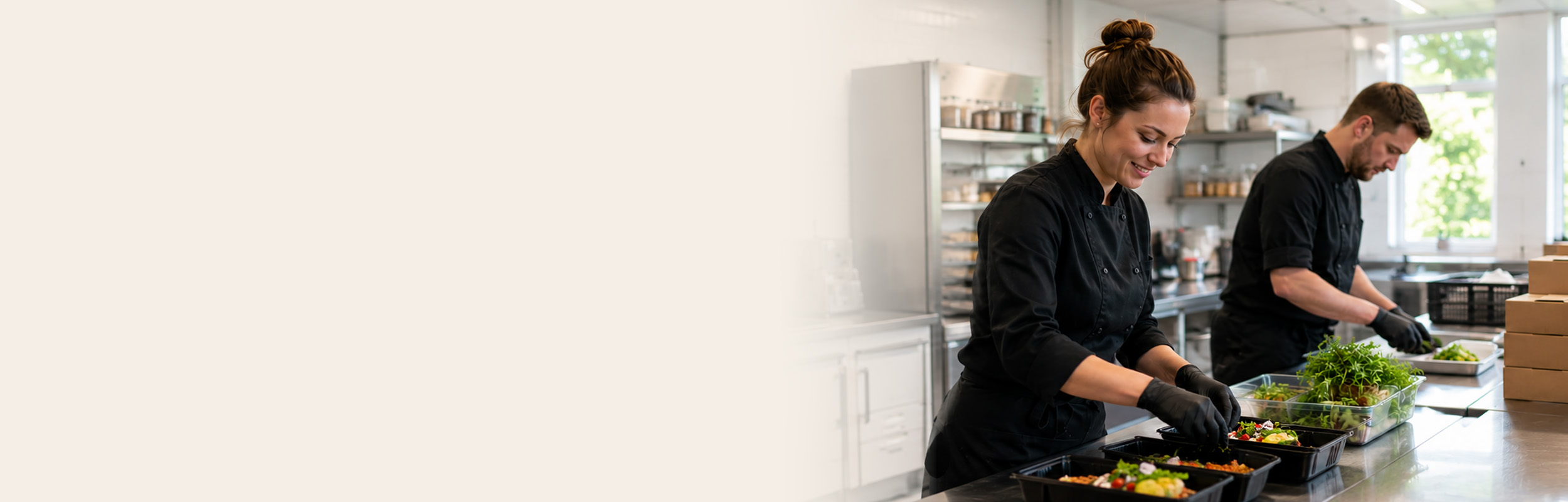 CaterAssist cateringsoftware op verschillende schermen tijdens het dagelijkse werk
